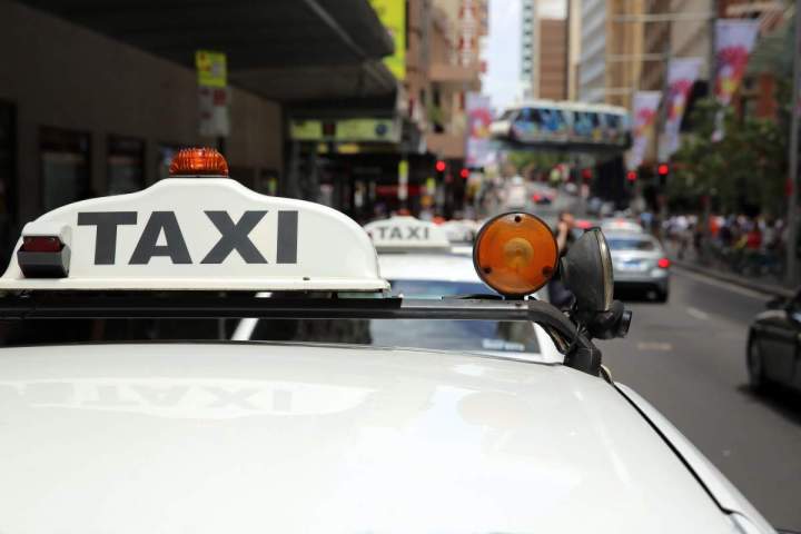 Lanterne taxi Chantilly
